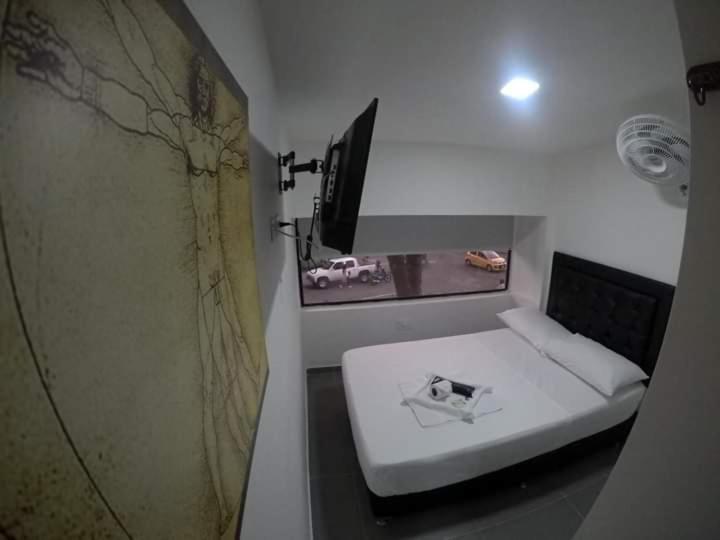 Hotel Zona Express Sandiego Медельин Экстерьер фото